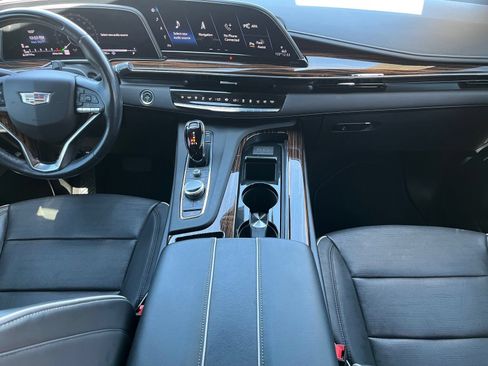 Used 2022 Cadillac Escalade ESV Premium Luxury w/ Performance Package AWD/4WD image 14