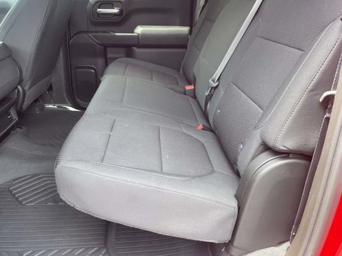 Used 2021 Chevrolet Silverado 1500 Custom Trail Boss w/ LPO, Dark Essentials Package AWD/4WD image 10