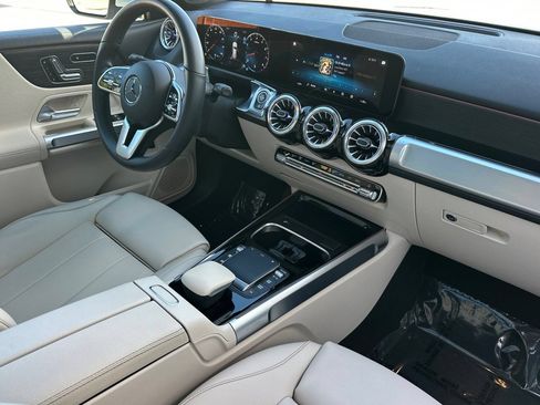 Certified 2023 Mercedes-Benz GLB 250 image 19