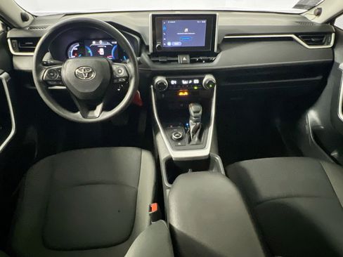 Used 2024 Toyota RAV4 LE image 29