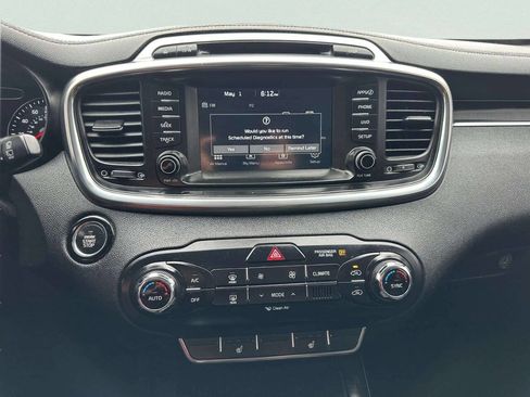 Used 2017 Kia Sorento EX AWD/4WD image 29