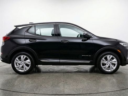 Used 2025 Buick Encore GX Preferred AWD/4WD image 11