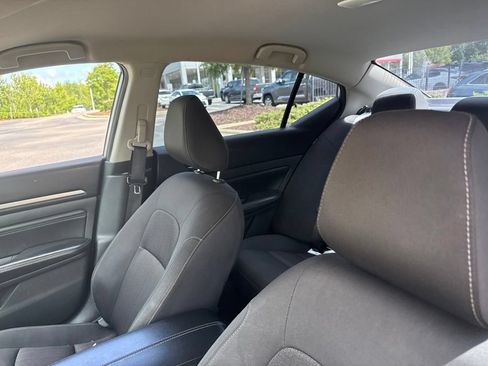 Used 2021 Nissan Altima 2.5 SV FWD image 8