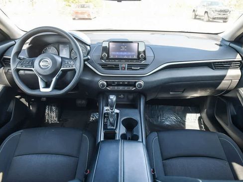 Used 2022 Nissan Altima 2.5 S image 14