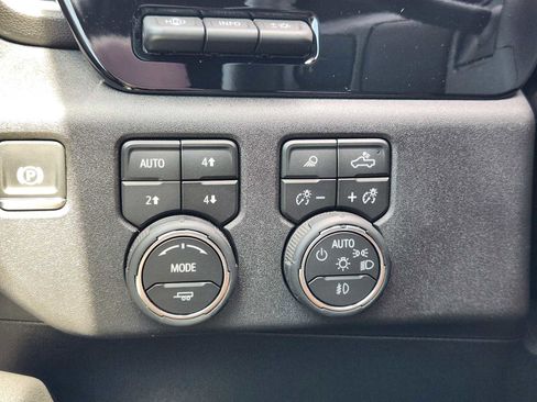 Used 2026 Chevrolet Silverado 3500 High Country w/ High Country Premium Package AWD/4WD image 22