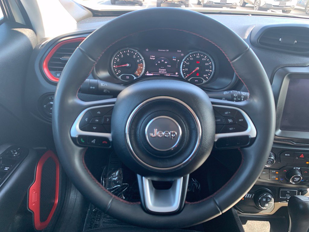 Used 2023 Jeep Renegade Trailhawk AWD/4WD image 10