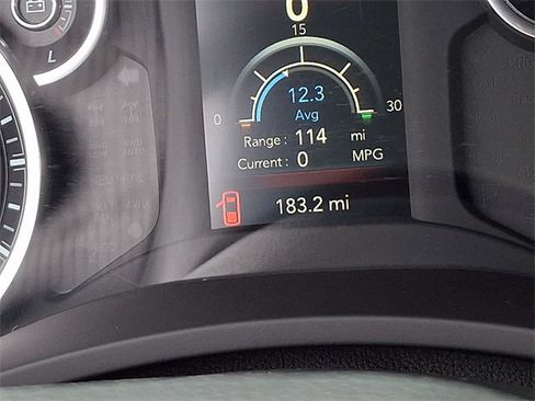 Used 2024 RAM 2500 Tradesman w/ Chrome Appearance Group image 17