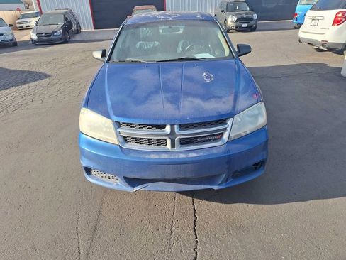 Used 2012 Dodge Avenger SE image 8