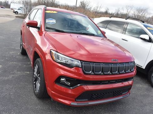 Used 2022 Jeep Compass Limited image 9