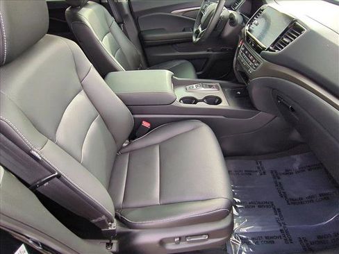 Used 2025 Honda Ridgeline RTL image 21