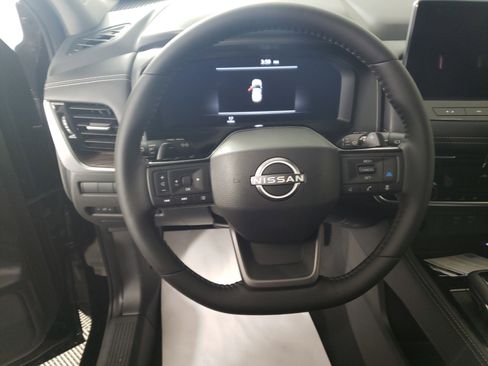 New 2026 Nissan Rogue Platinum image 17