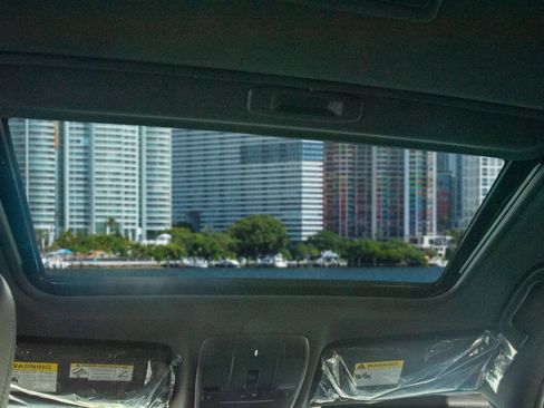 Used 2025 MAZDA CX-5 Signature image 23