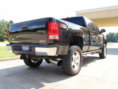 Used 2014 GMC Sierra 2500 SLE w/ SLE Preferred Package AWD/4WD image 17