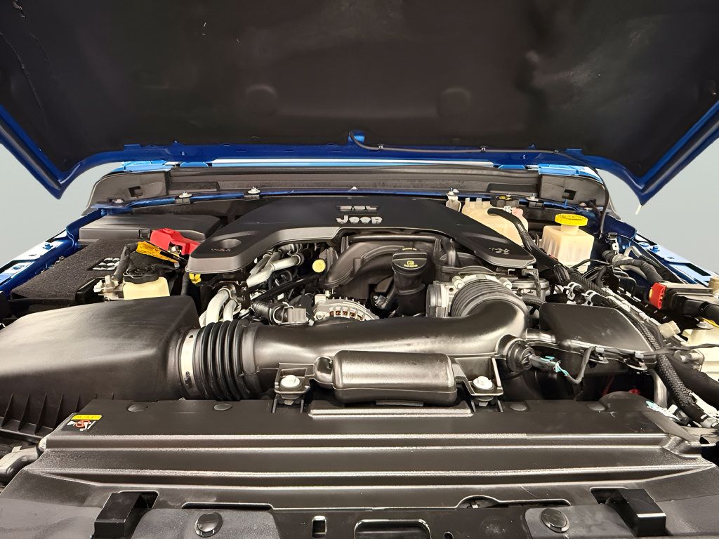 Used 2021 Jeep Gladiator Rubicon AWD/4WD image 23