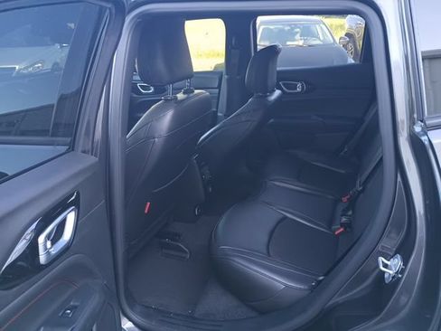 Used 2023 Jeep Compass Trailhawk w/ Trailer Tow Group AWD/4WD image 8