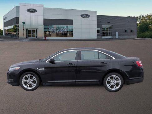 Certified 2018 Ford Taurus SEL image 7