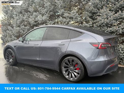 Used 2023 Tesla Model Y Performance image 5