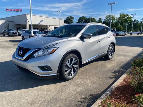 Used 2017 Nissan Murano Platinum w/ Platinum Technology Package FWD image 3