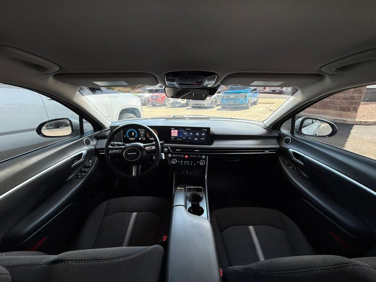 Used 2025 Hyundai Sonata SEL FWD image 44