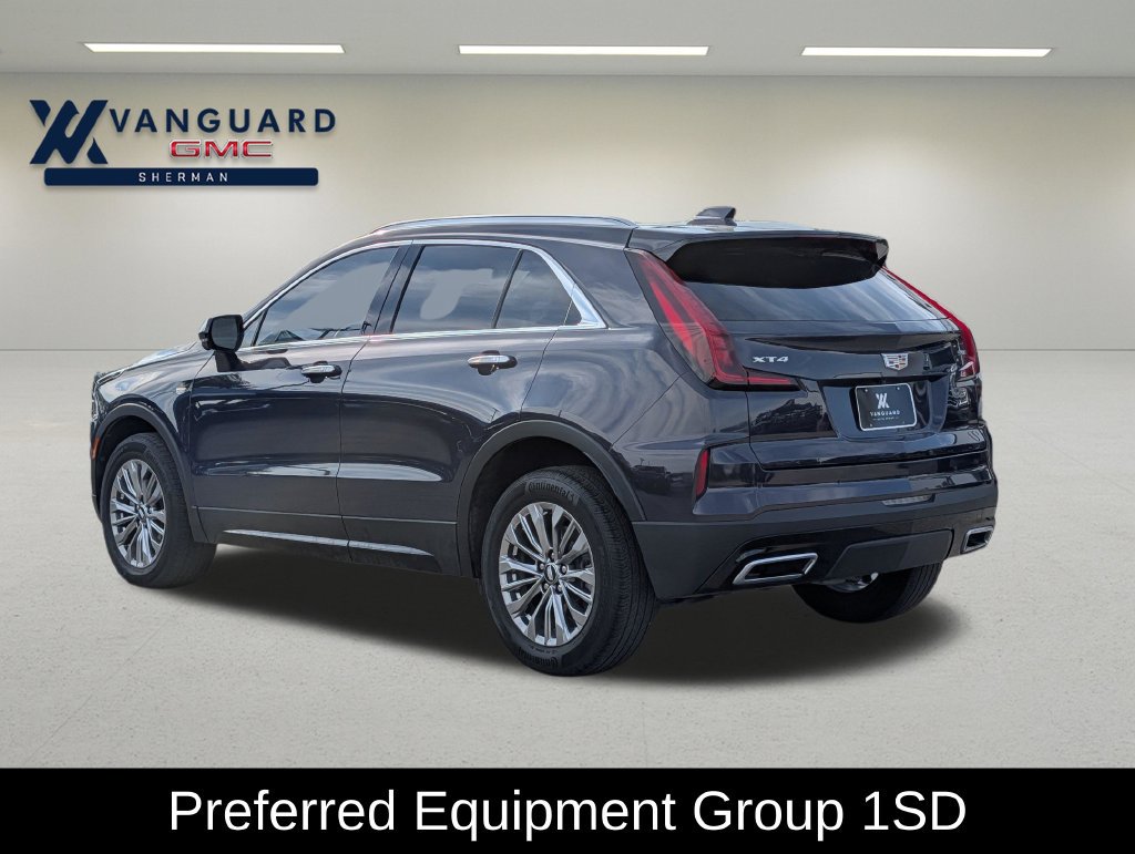 Used 2025 Cadillac XT4 Premium Luxury w/ Cold Weather Package FWD image 4