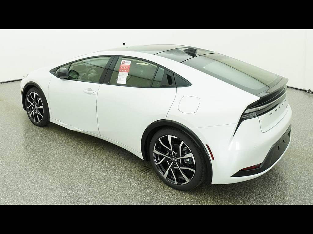 New 2026 Toyota Prius Plug-In Hybrid FWD image 68