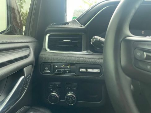 Used 2023 GMC Yukon Denali w/ LPO, Floor Liner Package AWD/4WD image 12