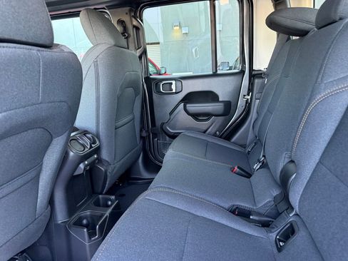 New 2026 Jeep Gladiator Sport AWD/4WD image 26