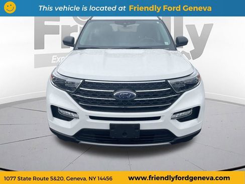 Used 2022 Ford Explorer XLT w/ Equipment Group 202A AWD/4WD image 2