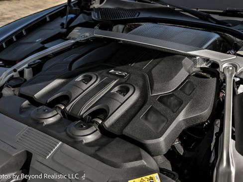 New 2025 Bentley Continental GTC image 19