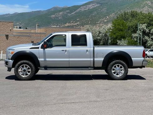 Used 2014 Ford F350 Lariat w/ Lariat Ultimate Package AWD/4WD image 4