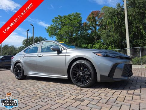 Used 2026 Toyota Camry SE w/ Convenience Package FWD image 1