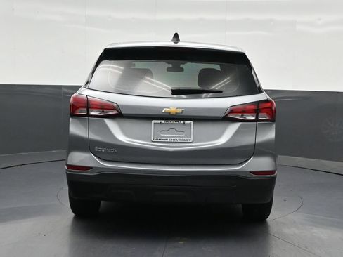 Used 2023 Chevrolet Equinox LS FWD image 4