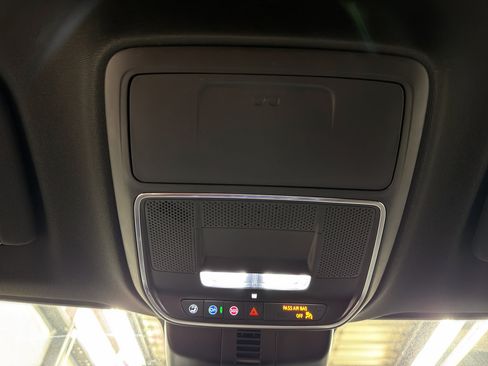 New 2026 Chevrolet Traverse RS AWD/4WD image 21