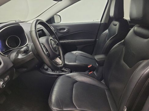Used 2018 Jeep Compass Limited w/ Navigation Group AWD/4WD image 17