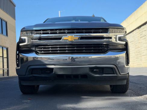 Used 2021 Chevrolet Silverado 1500 LT AWD/4WD image 38