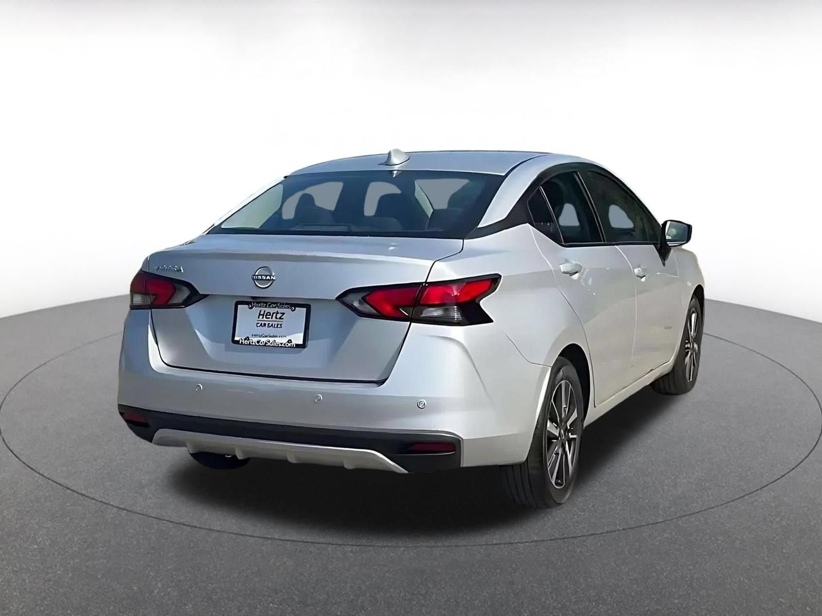 Used 2025 Nissan Versa SV FWD image 13