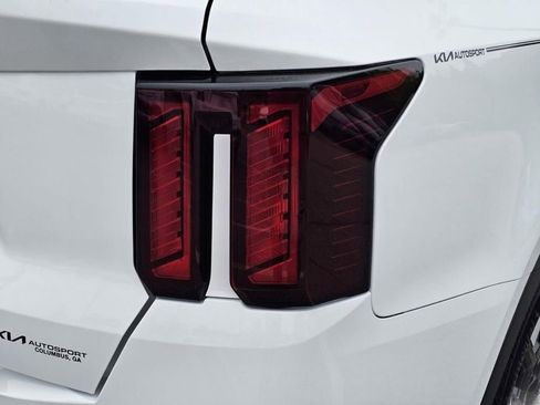 New 2026 Kia Sorento S FWD image 9