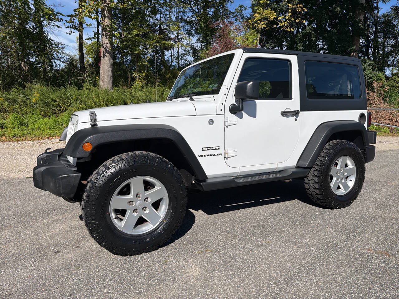 Used 2014 Jeep Wrangler Sport w/ Quick Order Package 23S AWD/4WD image 3