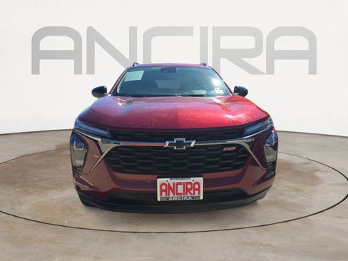 Used 2025 Chevrolet Trax RS w/ Driver Confidence Package image 3