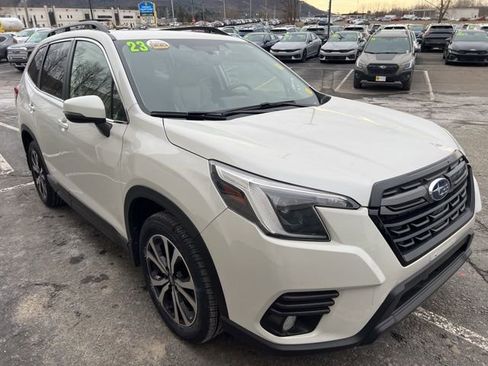 Used 2023 Subaru Forester Limited image 6