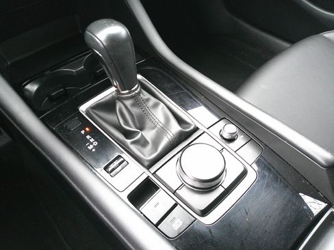 Used 2024 MAZDA MAZDA3 s image 29