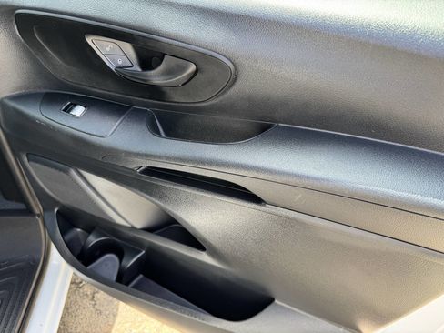 Used 2021 Mercedes-Benz Metris image 20