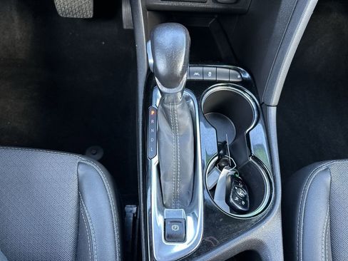 Used 2022 Buick Encore GX Select FWD image 26