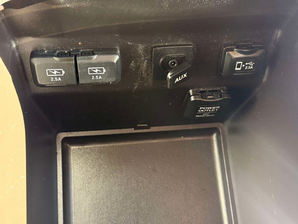 Used 2020 Acura MDX w/ Technology Package AWD/4WD image 23
