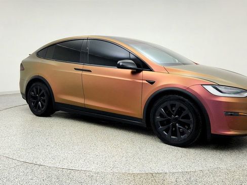 Used 2022 Tesla Model X Plaid AWD/4WD image 3