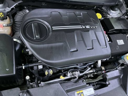 Used 2016 Jeep Cherokee Limited w/ Trailer Tow Group AWD/4WD image 19