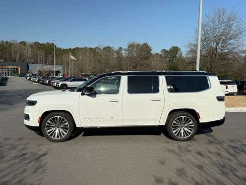 Used 2024 Jeep Grand Wagoneer L Series III image 2