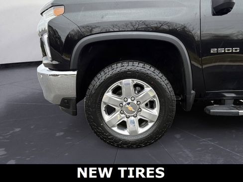 Used 2021 Chevrolet Silverado 2500 LTZ w/ LTZ Premium Package image 8