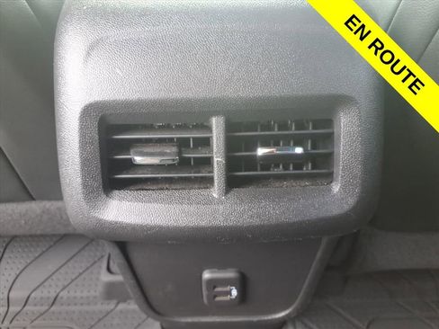 Used 2022 Chevrolet Equinox RS w/ LPO, Floor Liner Package image 27