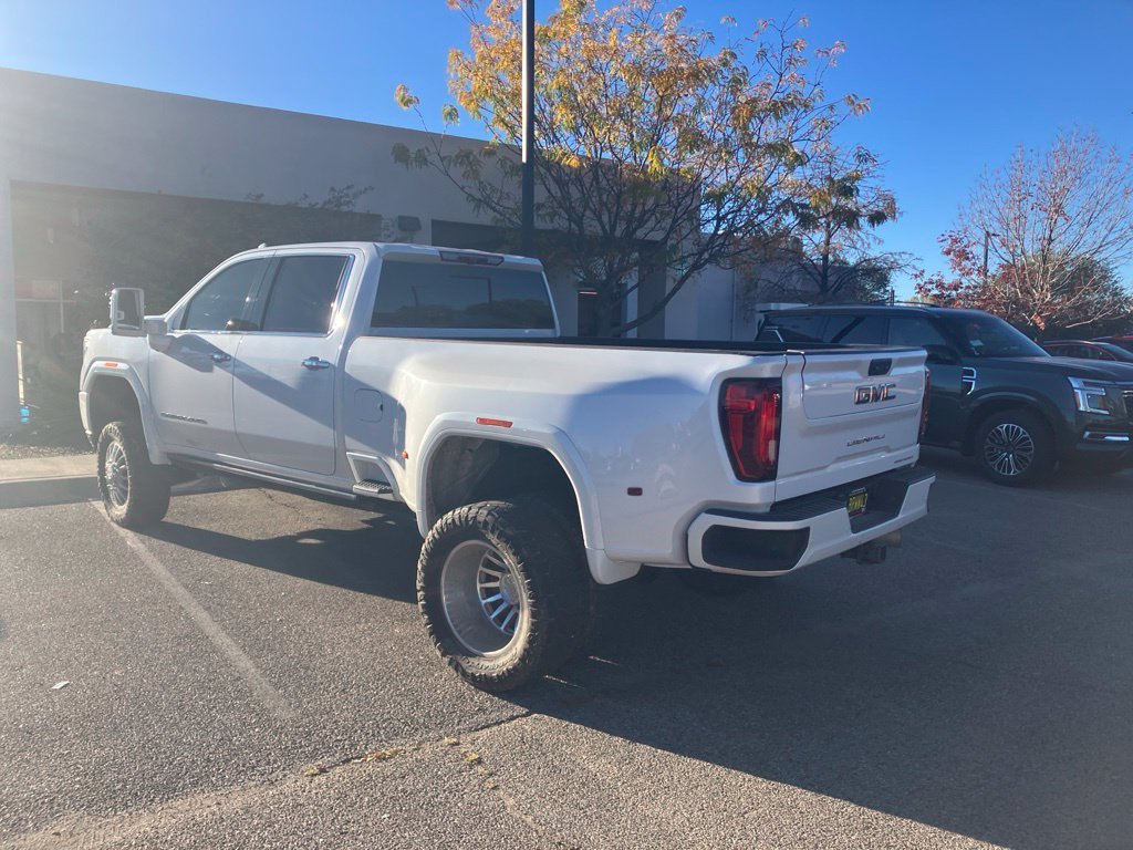 Used 2022 GMC Sierra 3500 Denali AWD/4WD image 5
